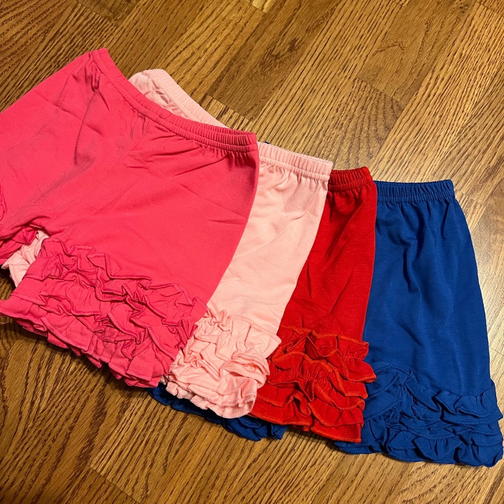 🆕Double Ruffled Shorts Set of 4